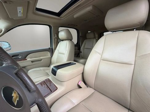 Used 2013 Chevrolet Tahoe LTZ AWD/4WD image 13