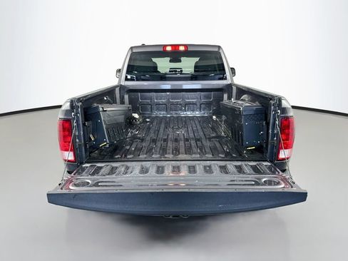 Used 2018 RAM 1500 Express AWD/4WD image 28