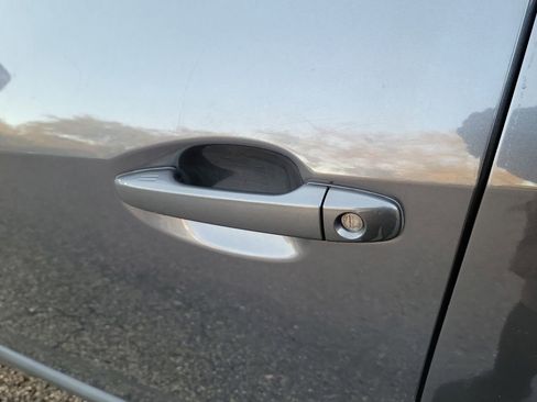 Used 2022 Subaru Outback Limited image 13