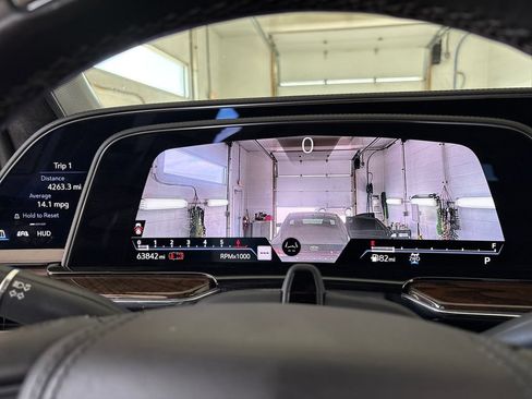 Used 2022 Cadillac Escalade Sport Platinum w/ LPO, ONYX Package AWD/4WD image 19