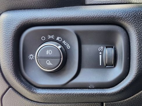 Used 2022 RAM 1500 Big Horn image 22