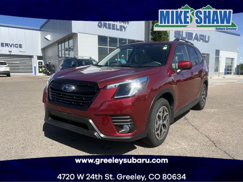 Used 2023 Subaru Forester Premium AWD/4WD image 1