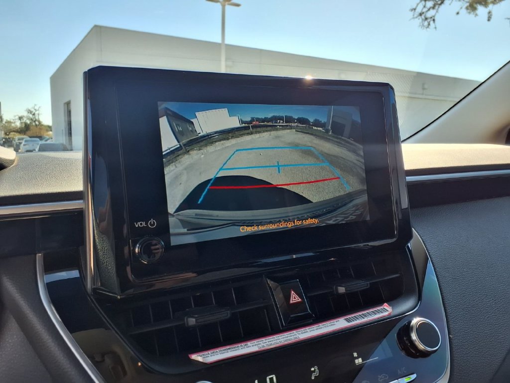 Used 2024 Toyota Corolla LE FWD image 20
