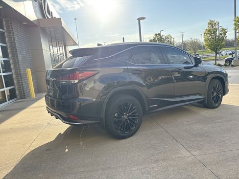 Used 2020 Lexus RX 450h AWD w/ Luxury Package image 13
