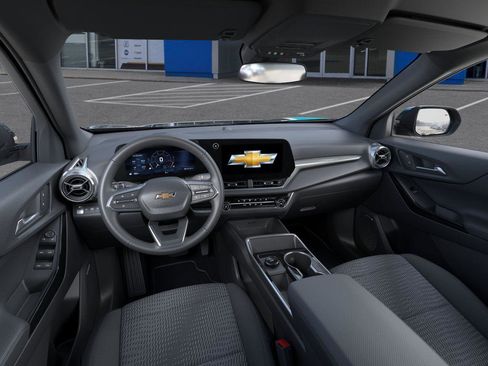New 2026 Chevrolet Equinox LT AWD/4WD image 15