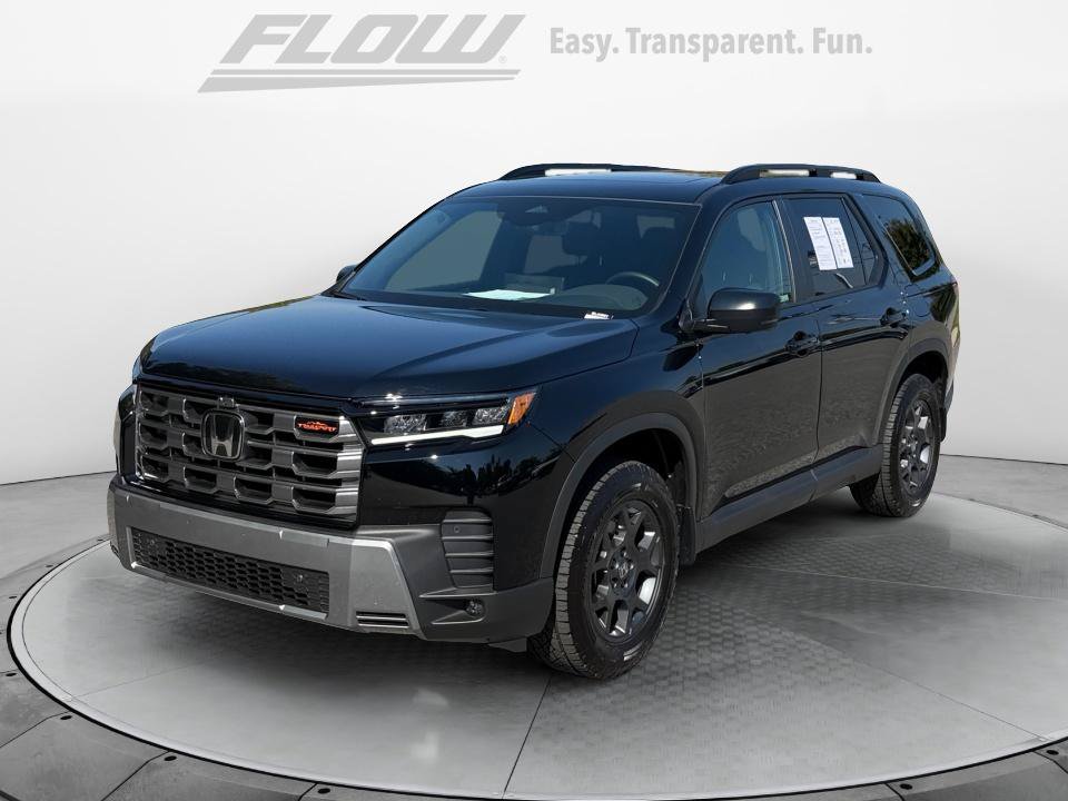 Certified 2026 Honda Pilot TrailSport image 4