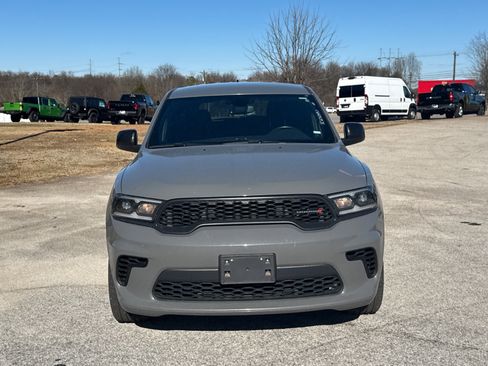 Used 2023 Dodge Durango GT image 2