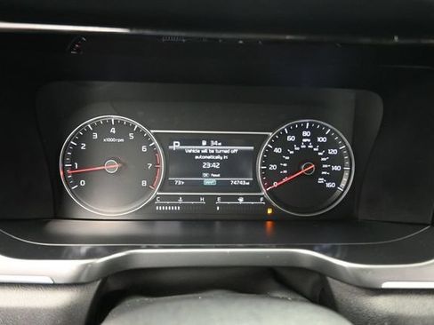 Used 2023 Kia Sorento S FWD image 9