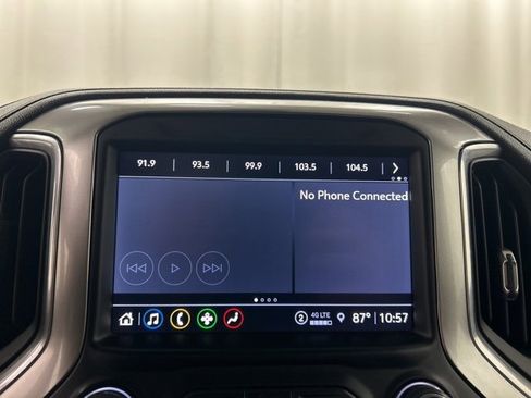 Used 2021 Chevrolet Silverado 1500 LT Trail Boss w/ Convenience Package II image 14