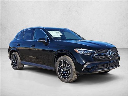 Used 2026 Mercedes-Benz GLC 300 image 7