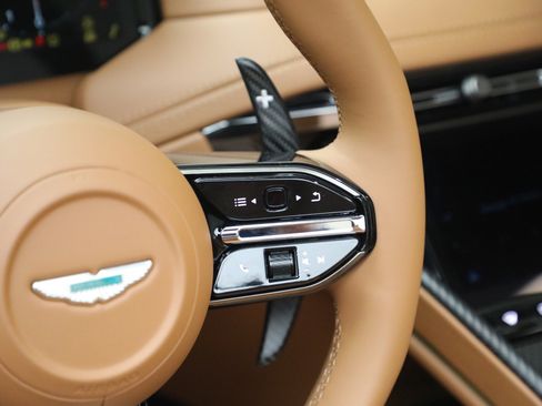 New 2026 Aston Martin DB12 Volante image 38