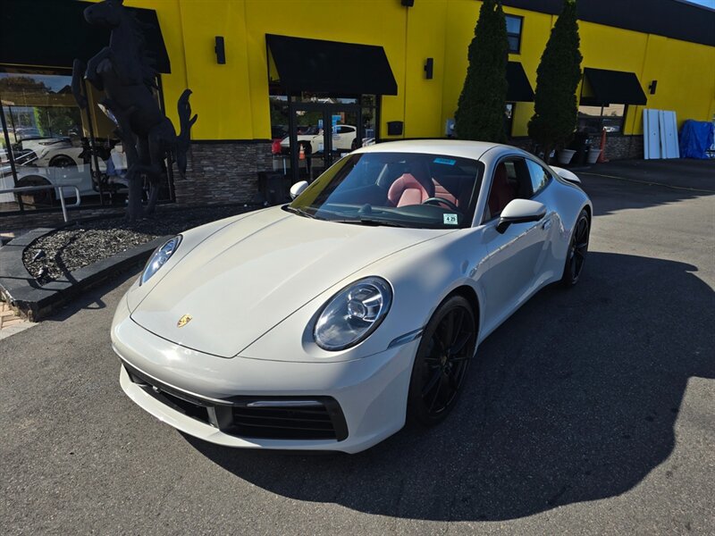 Used 2024 Porsche 911 Carrera 4 AWD/4WD image 5