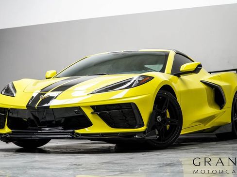 Used 2020 Chevrolet Corvette Stingray Preferred Cpe w/ 2LT Preferred Equipment Group RWD image 1