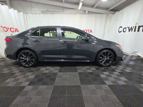 Used 2025 Toyota Corolla SE image 11