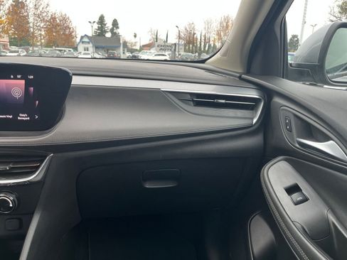Used 2025 Buick Encore GX Preferred image 35