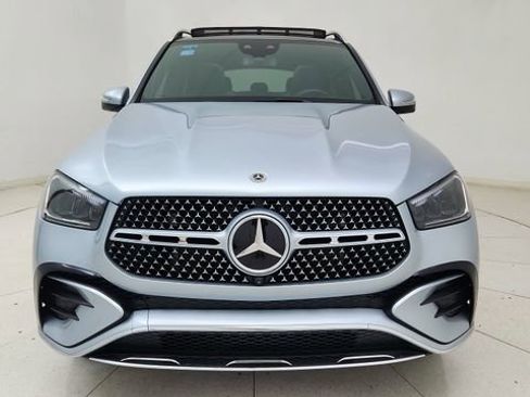 Used 2025 Mercedes-Benz GLE 350 4MATIC image 2