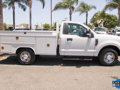 Used 2020 Ford F250 XL w/ Power Equipment Group image 10