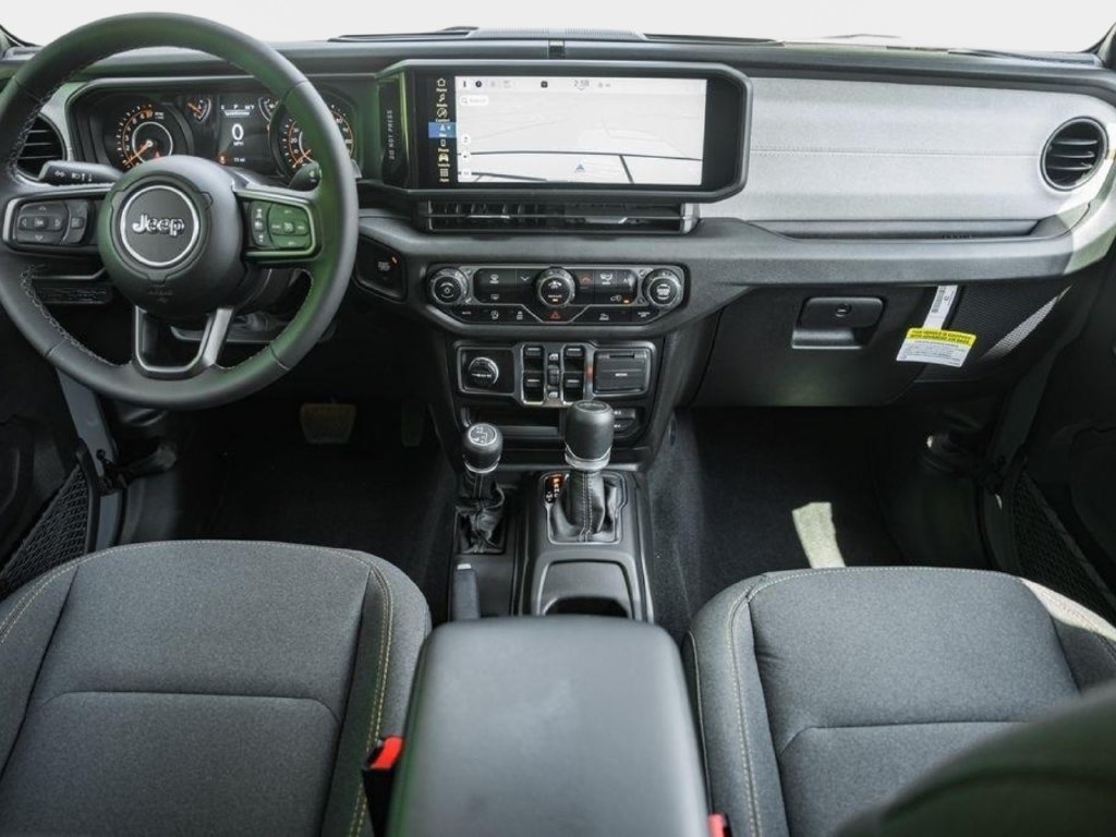 New 2025 Jeep Gladiator Sport AWD/4WD image 22