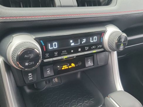 Certified 2023 Toyota RAV4 SE w/ Weather & Moonroof Package AWD/4WD image 18