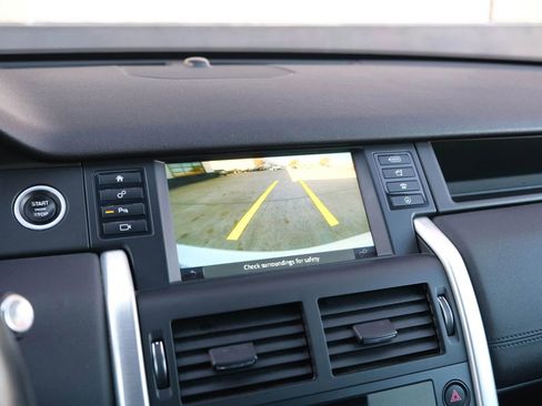 Used 2019 Land Rover Discovery Sport SE image 37