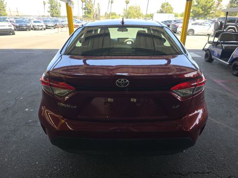 Used 2024 Toyota Corolla LE FWD image 10