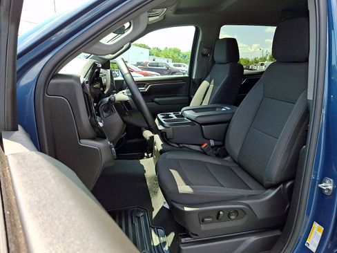 Used 2024 Chevrolet Silverado 1500 LT AWD/4WD image 14