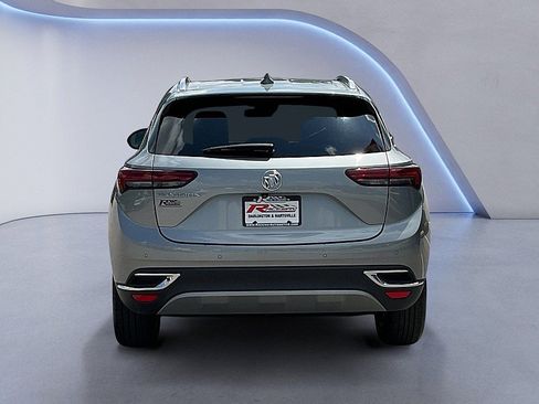 Used 2023 Buick Envision Essence image 4