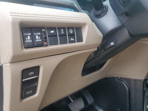 Used 2023 Honda Odyssey Touring image 26