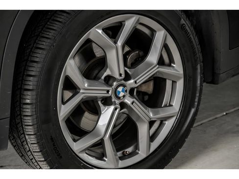 Used 2024 BMW X3 xDrive30i image 5