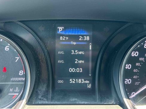 Used 2024 Toyota Camry SE image 23