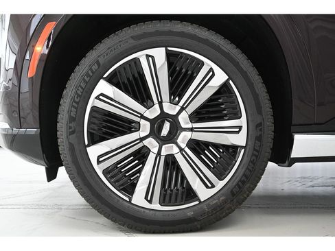 New 2025 Cadillac Escalade IQ Luxury 2 image 8