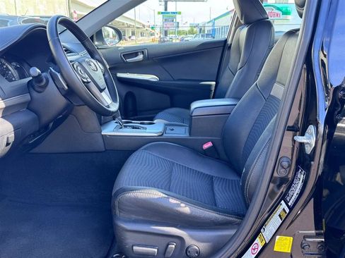 Used 2012 Toyota Camry SE FWD image 27