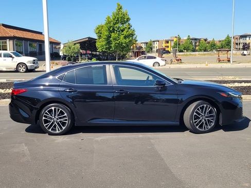 Certified 2025 Toyota Camry XLE w/ Premium Package FWD image 5