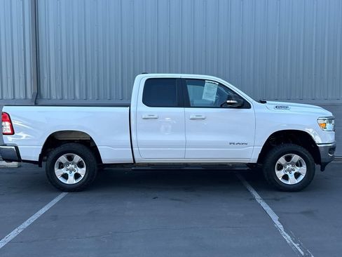 Used 2022 RAM 1500 Big Horn AWD/4WD image 3