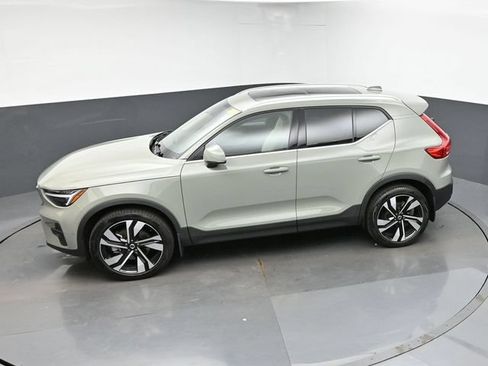 Used 2025 Volvo XC40 B5 Ultra w/ Climate Package AWD/4WD image 20