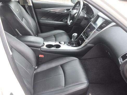 Used 2014 INFINITI Q50 Premium w/ Navigation Package AWD/4WD image 21