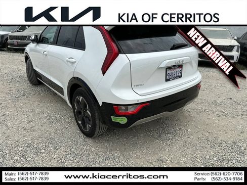Certified 2023 Kia Niro Wind FWD image 3