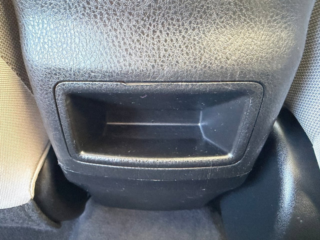 Used 2018 Toyota Corolla LE FWD image 19