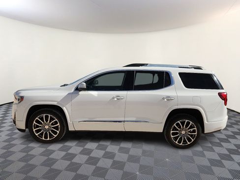 Used 2023 GMC Acadia Denali FWD image 2