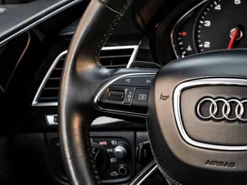 Used 2017 Audi A8 L 4.0T w/ Driver Assistance Package image 16