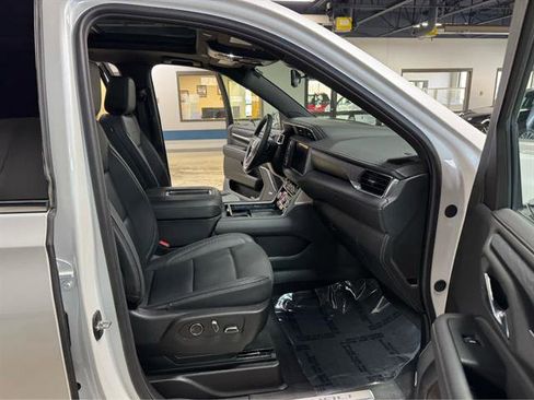 Certified 2024 GMC Yukon Denali w/ Max Trailering Package AWD/4WD image 12