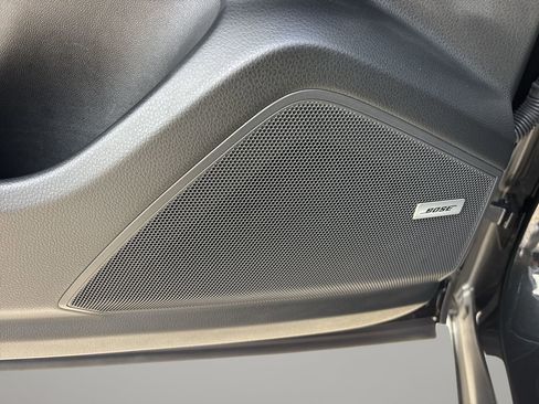 Used 2025 Porsche Cayenne E-Hybrid Coupe image 19