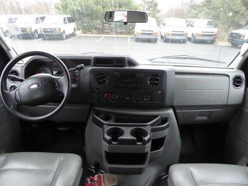 Used 2012 Ford E-350 and Econoline 350 XL w/ PWR Windows & Locks Group image 9
