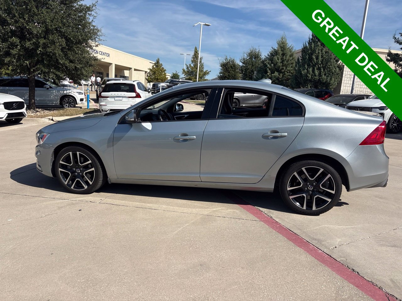 Used 2018 Volvo S60 T5 Dynamic w/ Vision Package AWD/4WD image 10