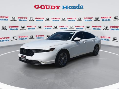 Used 2024 Honda Accord EX image 4