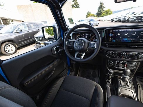 New 2025 Jeep Wrangler Sahara image 28