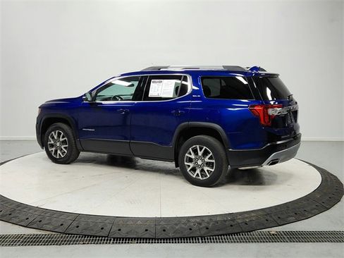 Used 2023 GMC Acadia SLE w/ Driver Convenience Package image 5