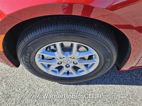 New 2026 Chrysler Voyager LX image 19