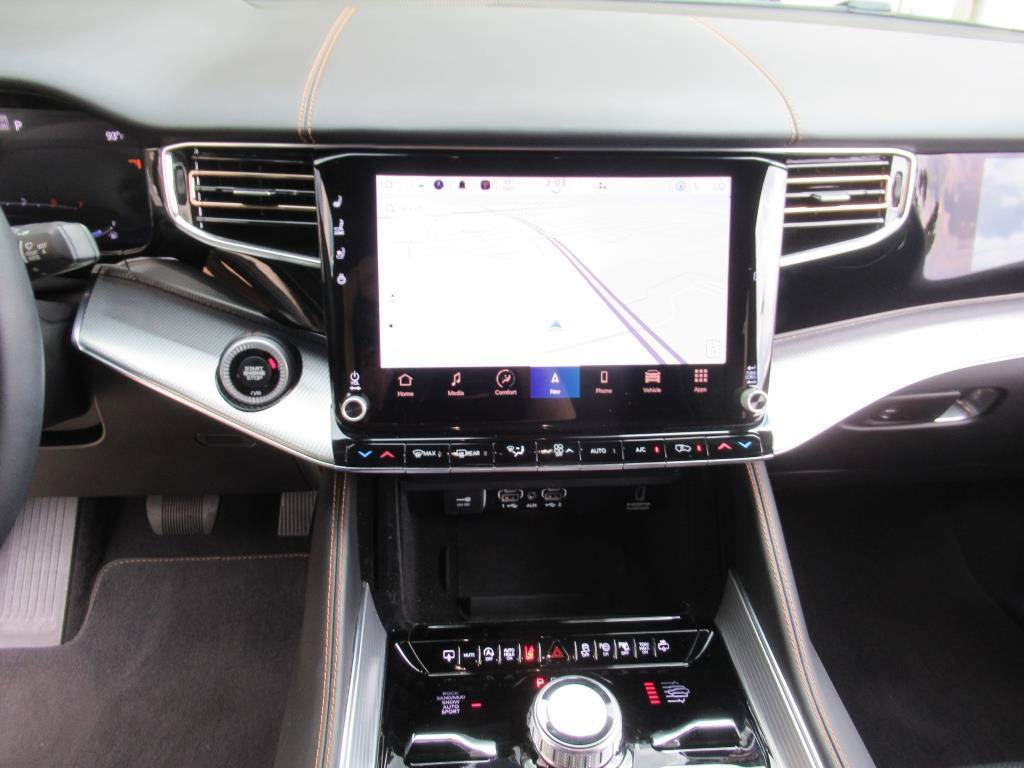 Used 2023 Jeep Grand Wagoneer Series III AWD/4WD image 31