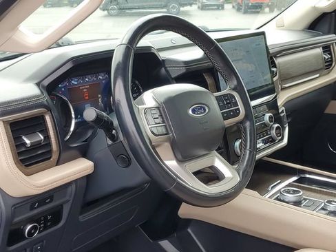 Used 2024 Ford Expedition Limited AWD/4WD image 11